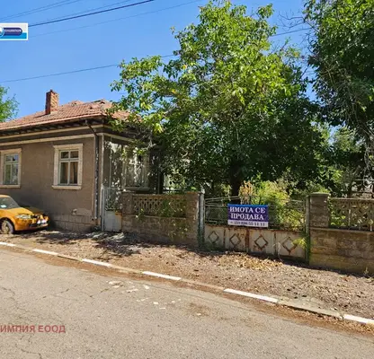 Снимка 2 — Къща в Русе, с. Бръшлен