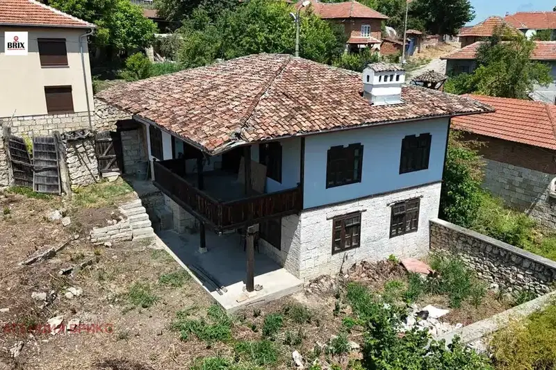 Къща в Русе, с. Червен
