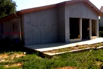 Къща в Русе, с. Червена вода