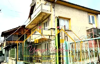 Къща в Русе, с. Червена вода