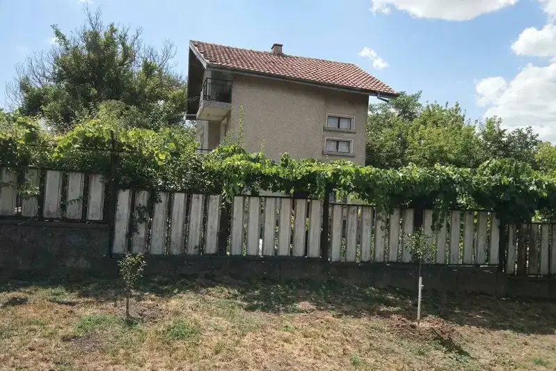 House in Oblast Ruse, Chervena Voda