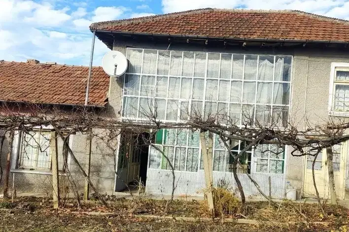 Къща в Русе, с. Кацелово