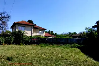 Къща в Русе, с. Кацелово