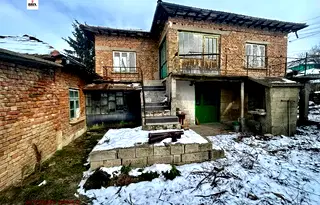 Къща в Русе, с. Мечка