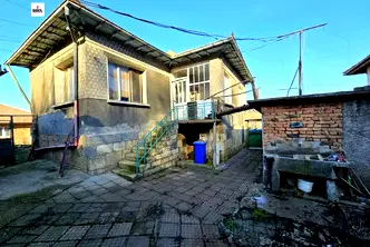 Къща в Русе, с. Мечка