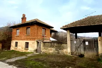 Къща в Русе, с. Острица