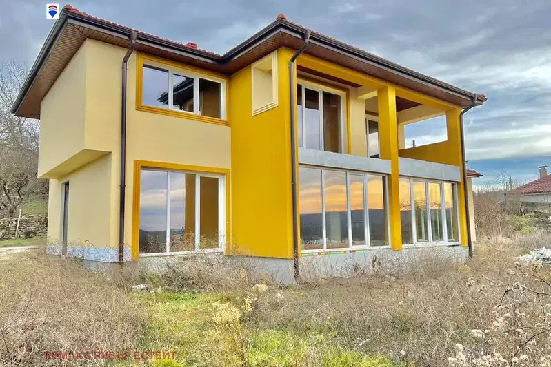 Къща в Русе, с. Писанец