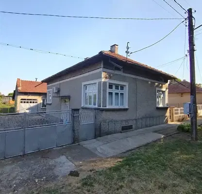 Снимка 2 — Къща в Русе, с. Ряхово