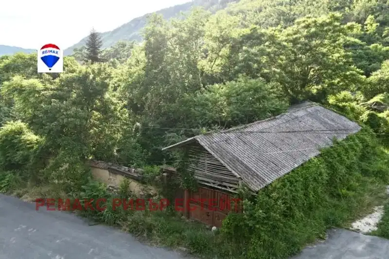 House in Oblast Ruse, Svalenik