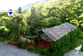 Къща в Русе, с. Сваленик
