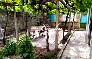 Къща в Шумен, Нови пазар