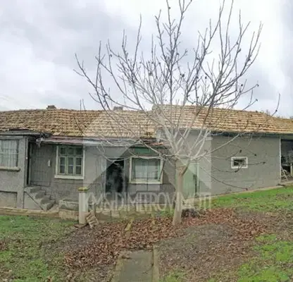 Photo 2 — House in Oblast Shumen, Pliska