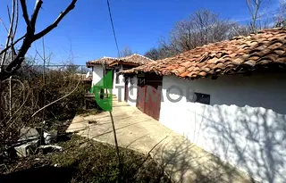 Къща в Шумен, с. Черни връх