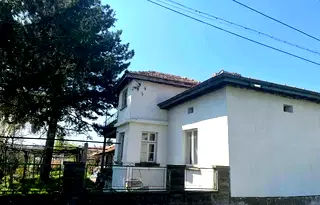 Къща в Шумен, с. Дибич