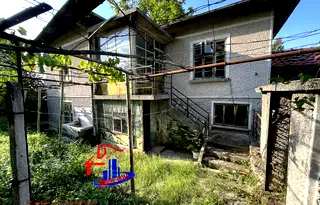 Къща в Шумен, с. Градище