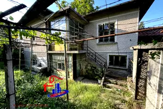 Къща в Шумен, с. Градище
