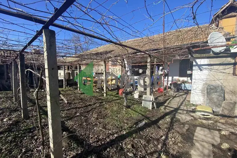 Къща в Шумен, с. Градище