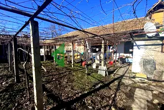 Къща в Шумен, с. Градище