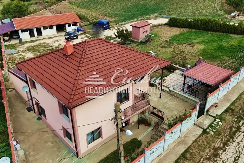 Къща в Шумен, с. Градище