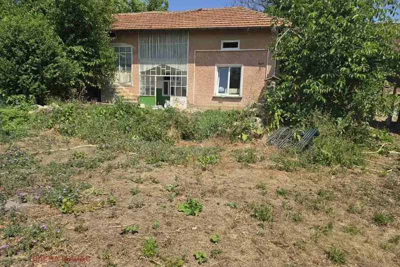 Къща в Шумен, с. Ивански