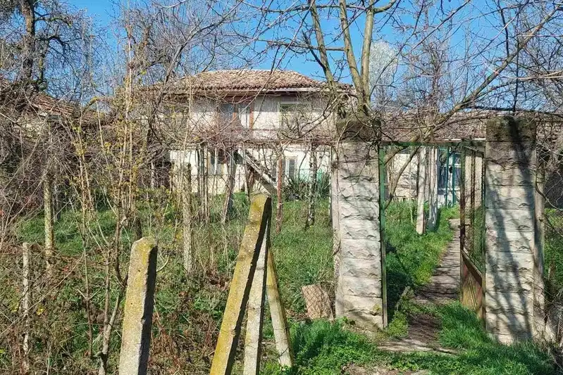 Къща в Шумен, с. Мараш