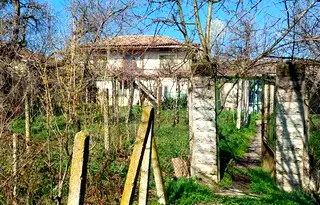 Къща в Шумен, с. Мараш
