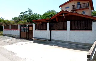 Къща в Шумен, с. Мараш