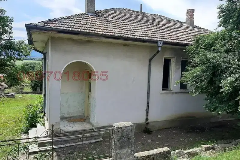 House in Oblast Shumen, Mengishevo