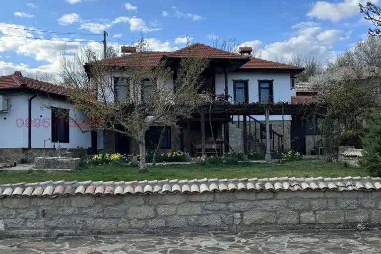 House in Shumen, Mogila