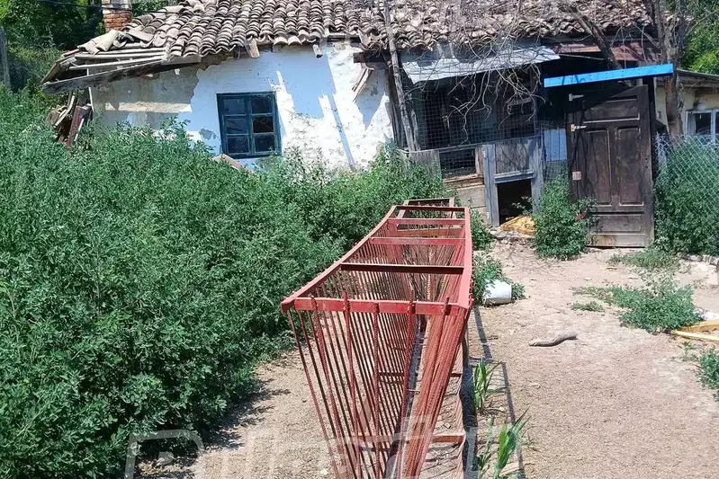 Къща в Шумен, с. Средня