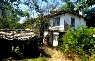 Къща в Шумен, с. Стоян Михайловски