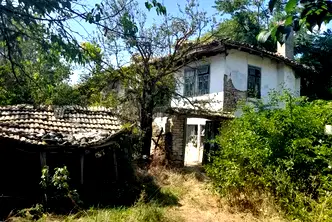Къща в Шумен, с. Стоян Михайловски