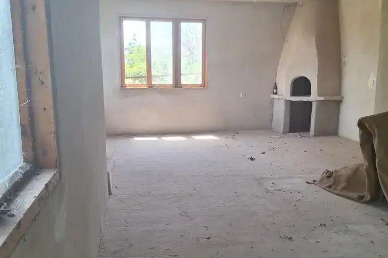 House in Oblast Shumen, Velino