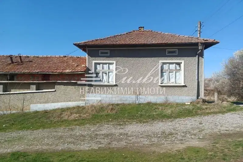 Къща в Шумен, с. Веселиново