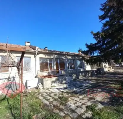 Photo 2 — House in Oblast Shumen, Vyrbyane