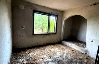Къща в Шумен, с. Златна нива