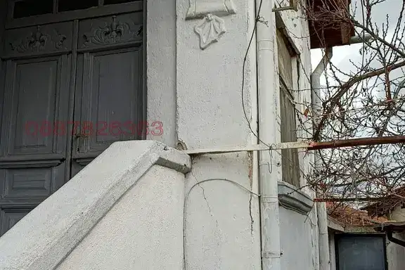 Къща с 2 стаи и лятна кухня в с. Кортен, област Сливен