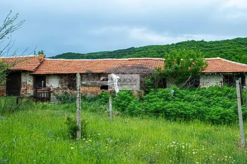 Къща в Сливен, с. Малко Чочовени