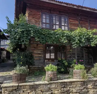 Снимка 2 — Къща в Сливен, с. Медвен