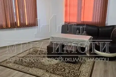Двуетажна къща с гараж в с. Селиминово, област Сливен