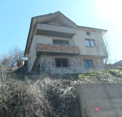 Photo 5 — Detached house with garage in the village of Dolen, Smolyan region