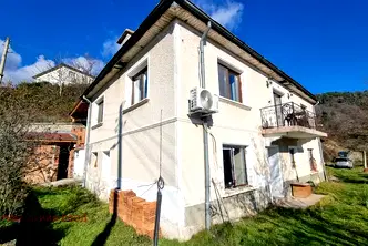 Къща в Смолян, с. Оряховец
