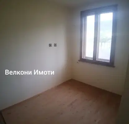 Снимка 5 — Голяма къща с 4 етажа в с. Павелско, област Смолян