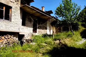 Къща в Смолян, с. Стърница