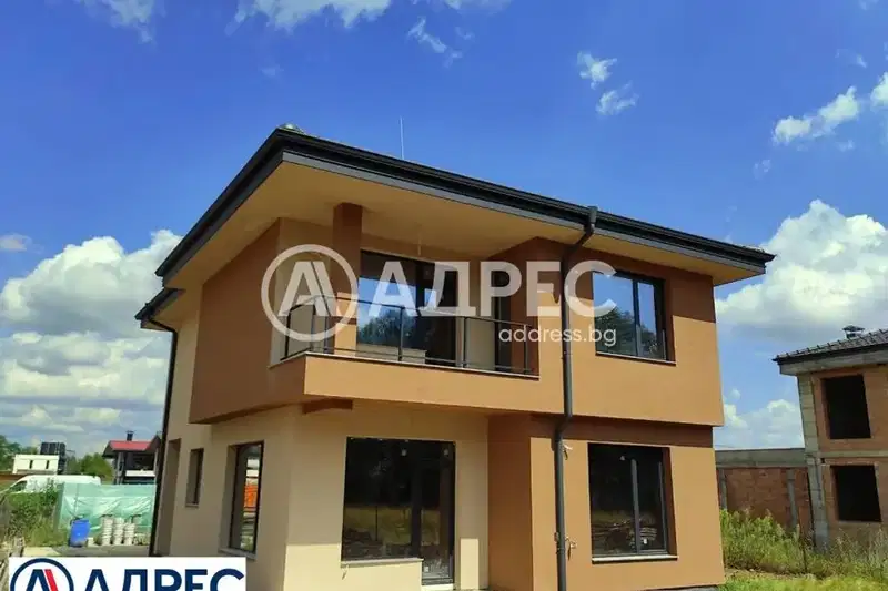 House in област София, Bojurishte