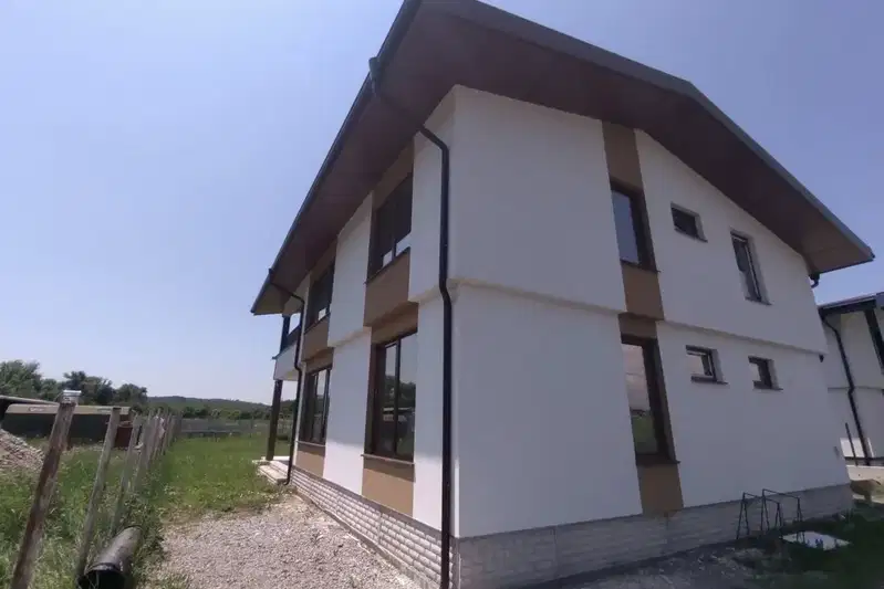 4-room house in Bozhurishte with terrace and veranda