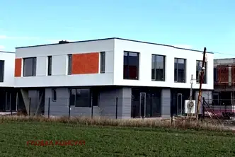 Къща в София, Център