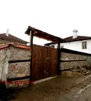 Къща в София, Етрополе