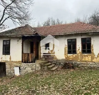 Photo 2 — House in област София, Godech