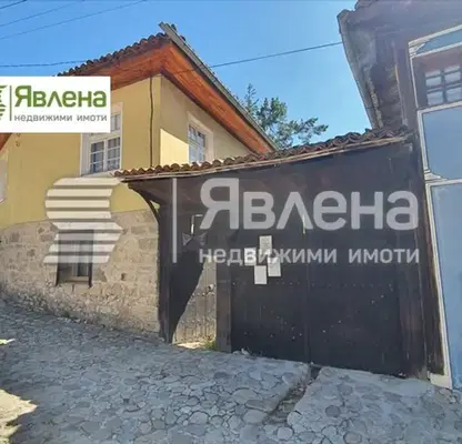 Снимка 2 — Къща в София, Копривщица